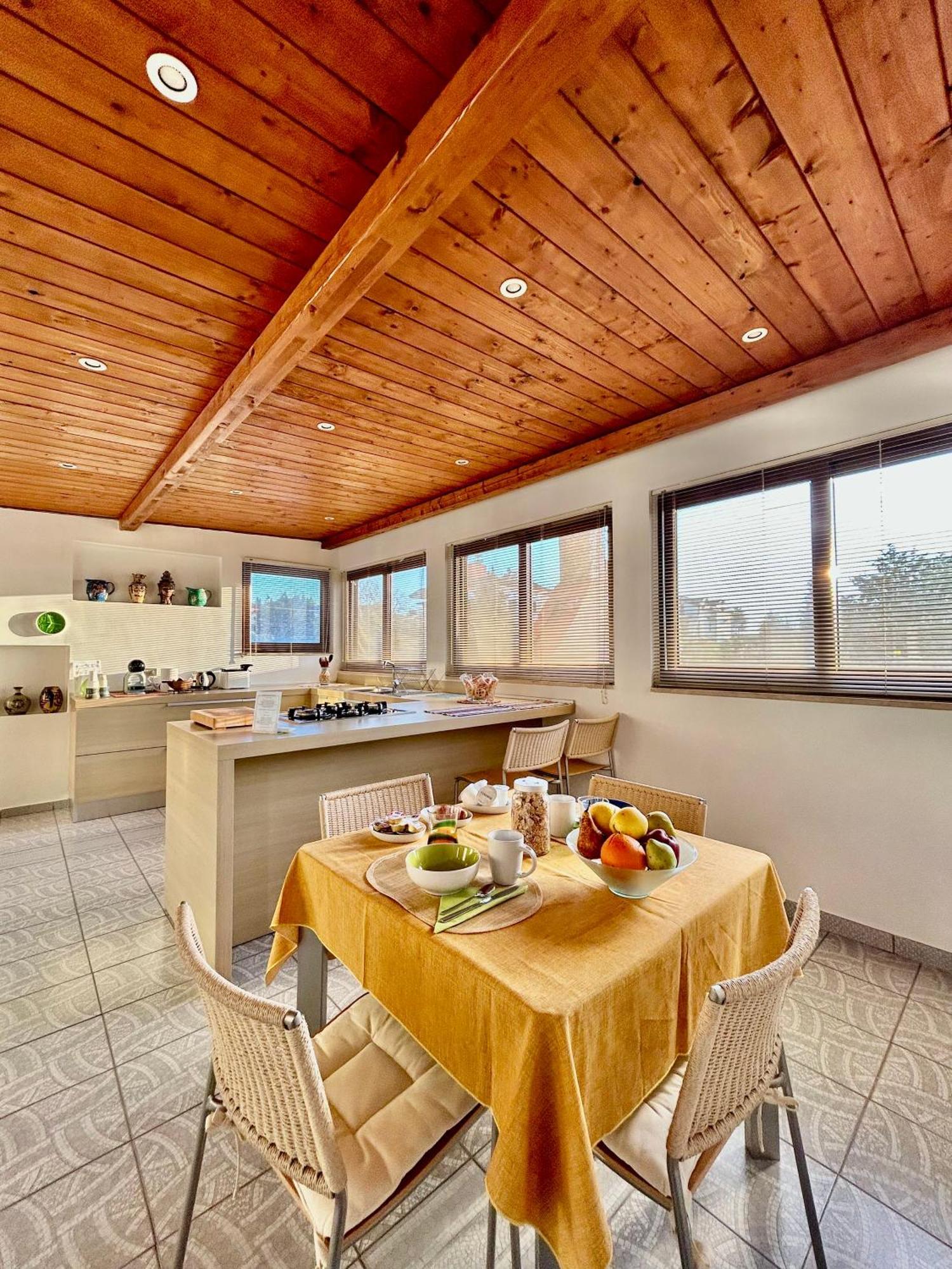 "The Attic" - Terrazza Con Vista & Parcheggio Gratuito Apartment Marano di Napoli Exterior photo